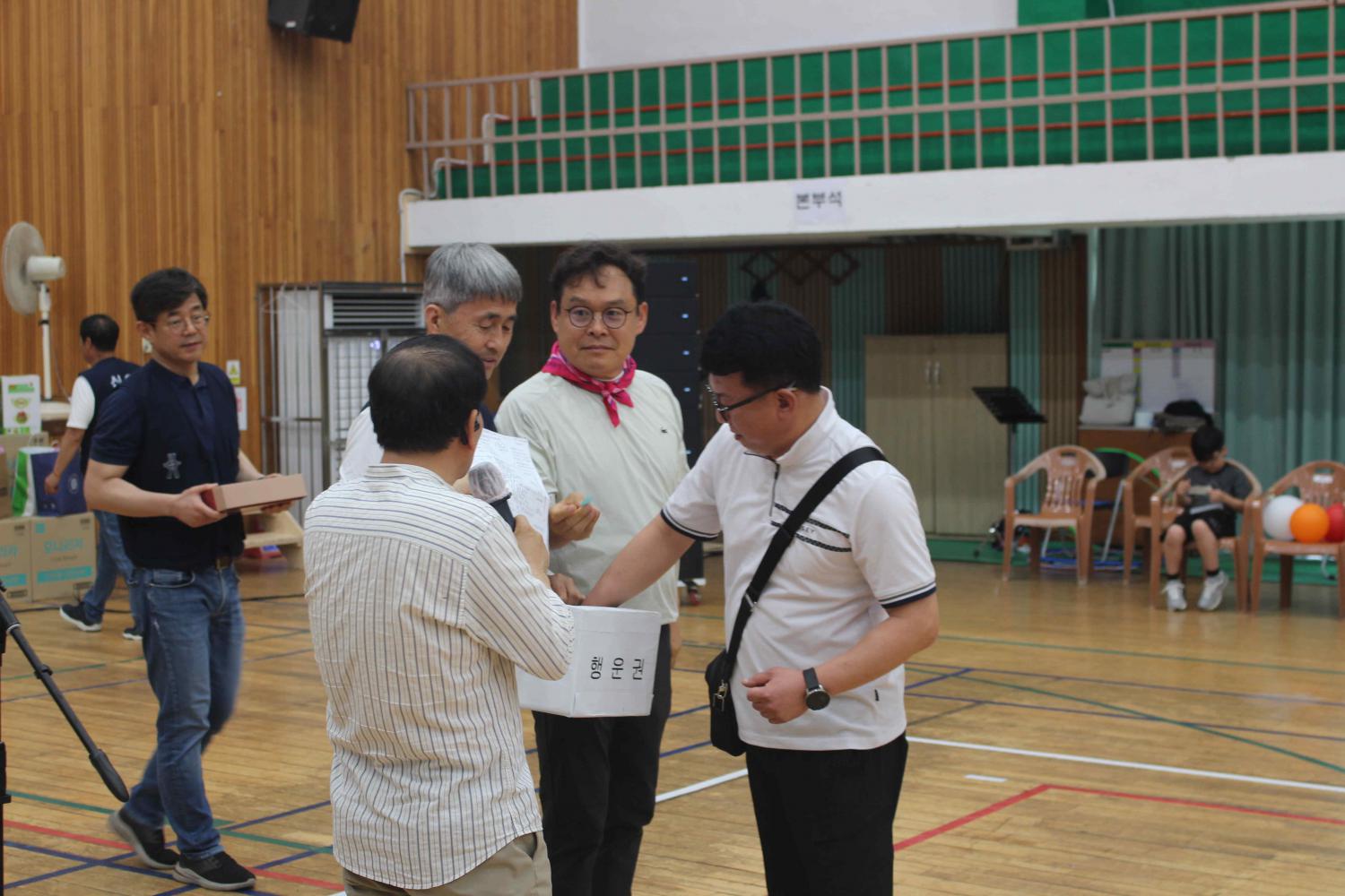 IMG_9898-cmpr.jpg