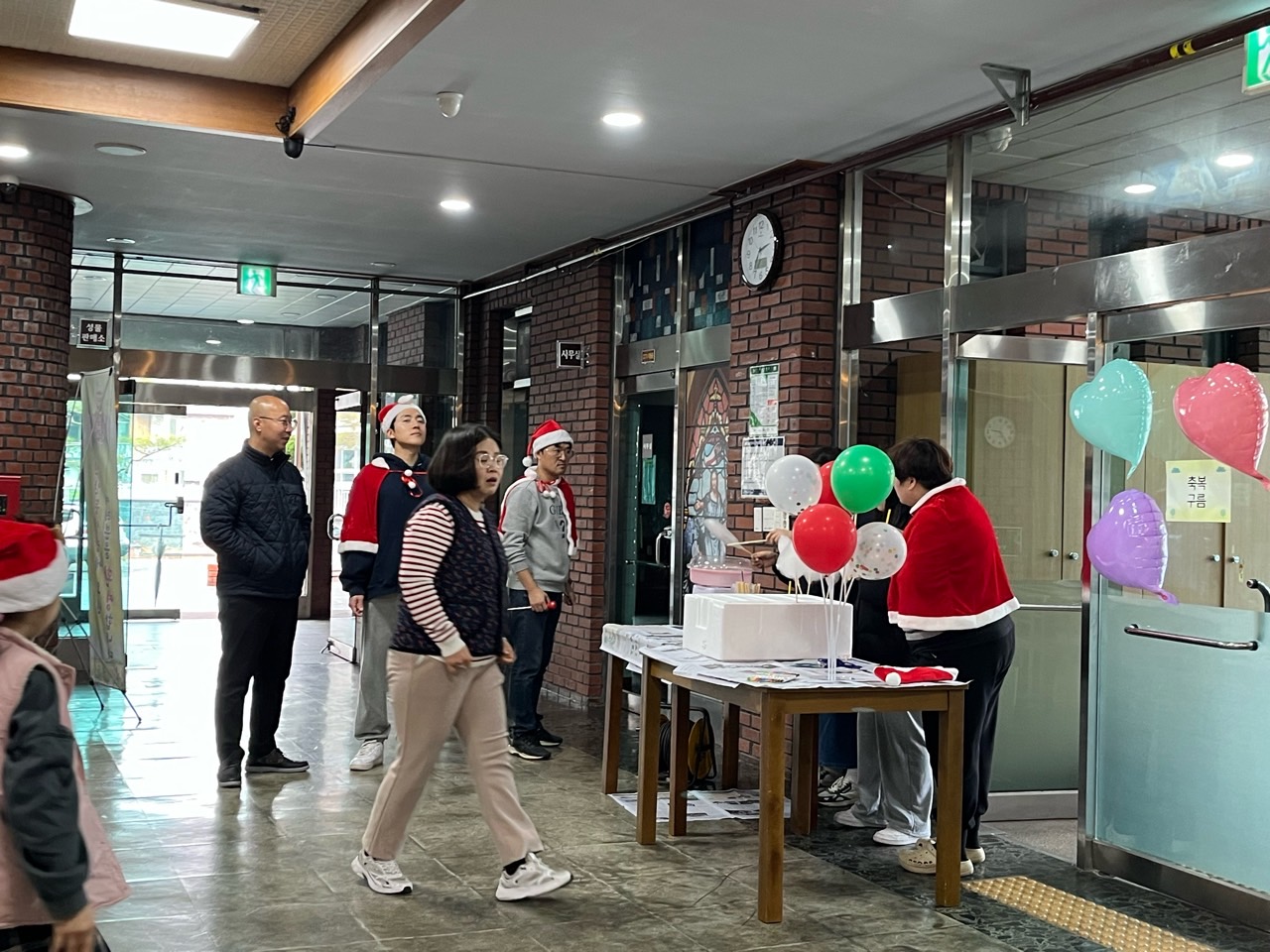 신안동성당 청년회-2025.12.20 초등부 은총축제 봉사-74307396651.jpg